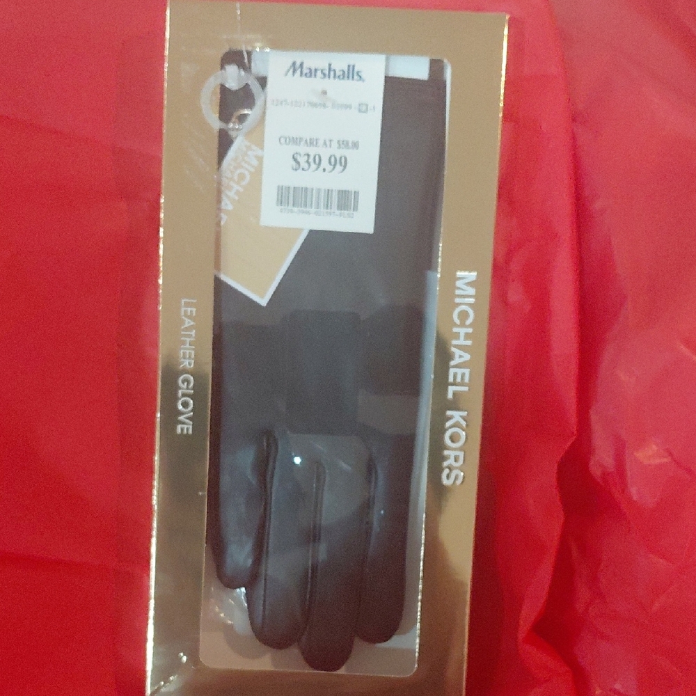 Michael Kors Elegant Black Leather Gloves
